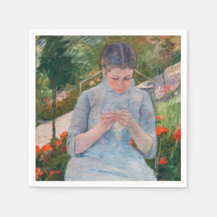 Serviette En Papier Mary Cassatt - Fille couture dans un jardin