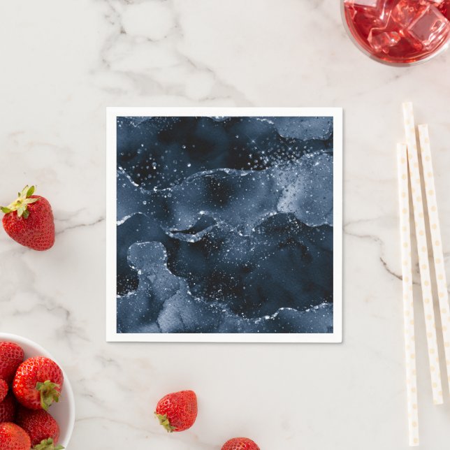 Serviette En Papier Moody Agate | Marine Denim Steel Blue Faux Parties (En situation)