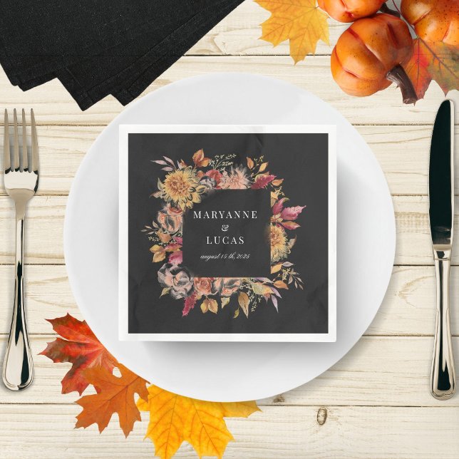 Serviette En Papier Moody Autumn Floral Monogramme (Créateur téléchargé)
