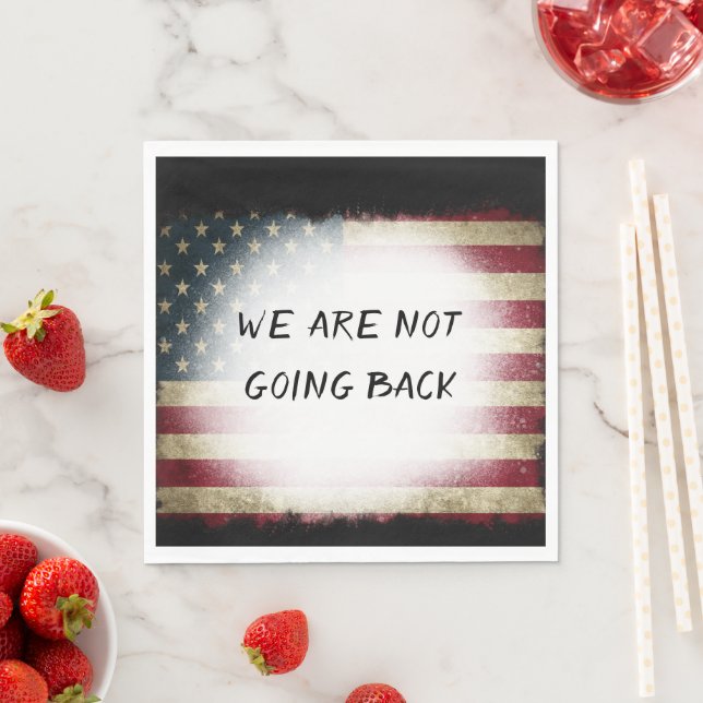 SERVIETTE EN PAPIER NOUS NE REVENONS PAS (En situation)