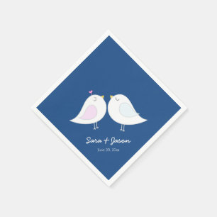 Serviette En Papier Oiseaux d'amour mignons sur mariage bleu marine