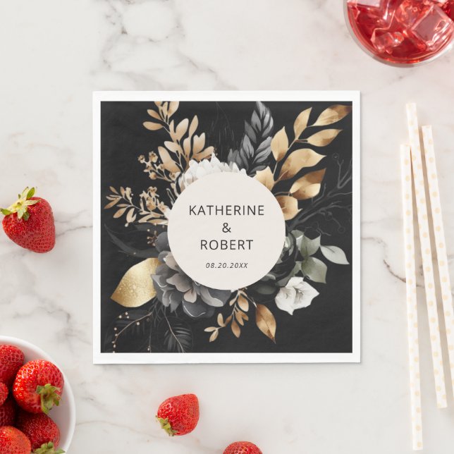 Serviette En Papier Papier Mariage floral noir et or (En situation)