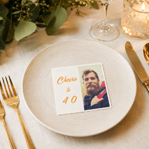Serviette En Papier Photo de anniversaire blanc or hommes applaudissem