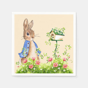Serviette En Papier Pierre le lapin dans son jardin