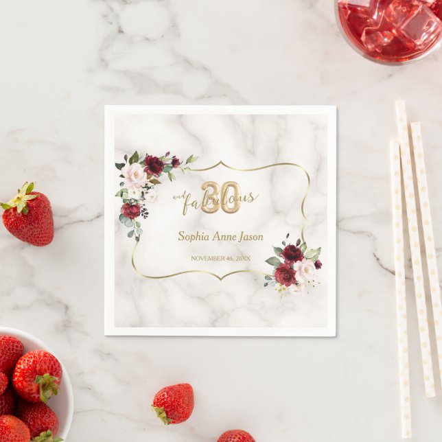Serviette En Papier Pink Burgundy Floral Gold 30 et fabuleux anniversa (En situation)