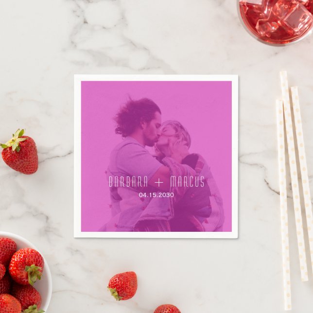 Serviette En Papier Pink Modern Photo Wedding (En situation)