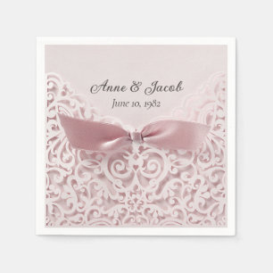 Serviette En Papier Pink Satin Bow sur dentelle pour Anniversaire