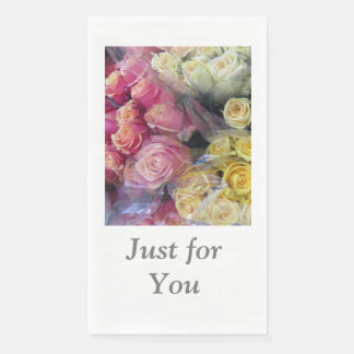 Serviette en papier Roses pour invités ou essuie-t