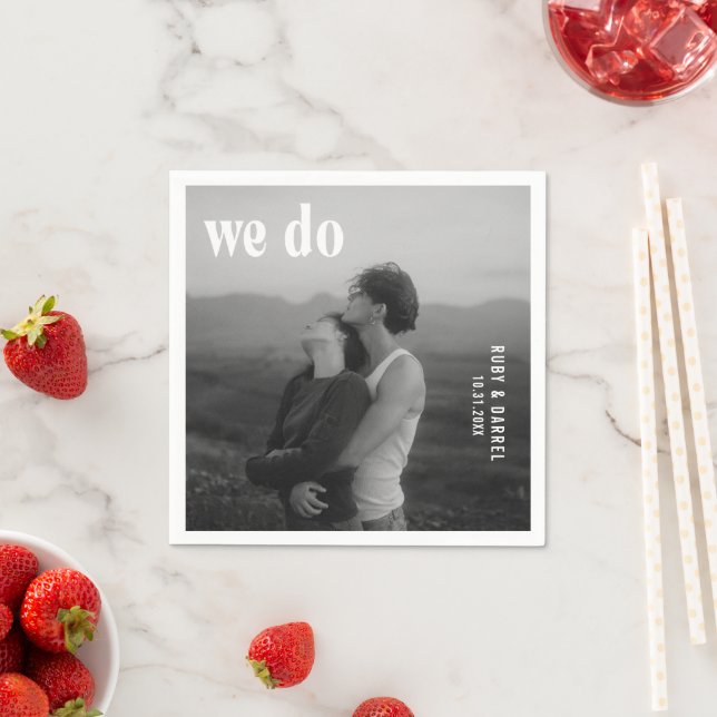 Serviette En Papier Ruby Photo Mariage moderne (En situation)
