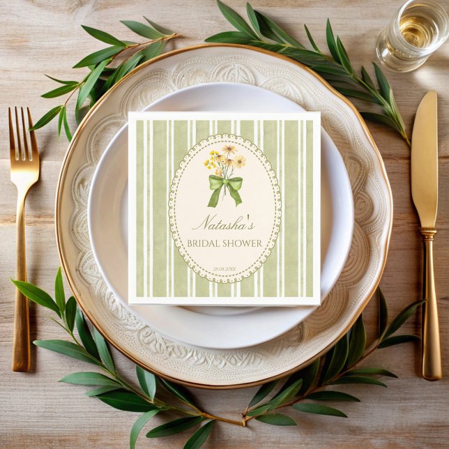 Serviette En Papier Sage vert rayures nuptiale douche monogrammed (Sage green stripes grand millennial retro bridal shower personalized napkins personalized decor)