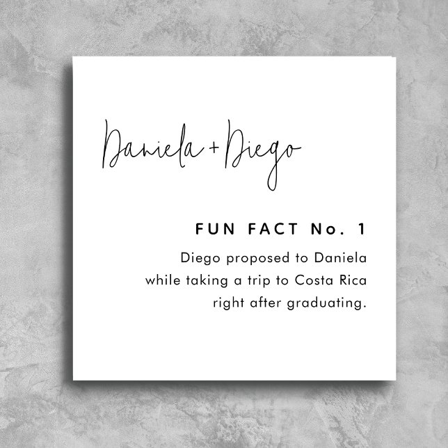 Serviette En Papier Simple moderne Script Fun Fun Fun Faits Mariage (Modern, minimalist, fun facts wedding cocktail napkins.)
