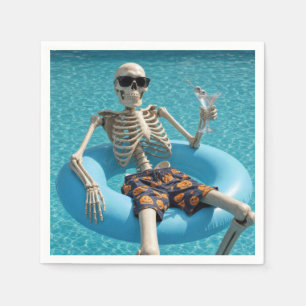 Serviette En Papier Squelette d'Halloween flottant dans une piscine