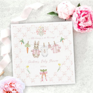 Serviette En Papier Tenue de fille lapin rose mignonne sur étendoir po