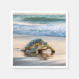 Serviette En Papier Tortue Marchant Sur Le Sable De Plage Humide