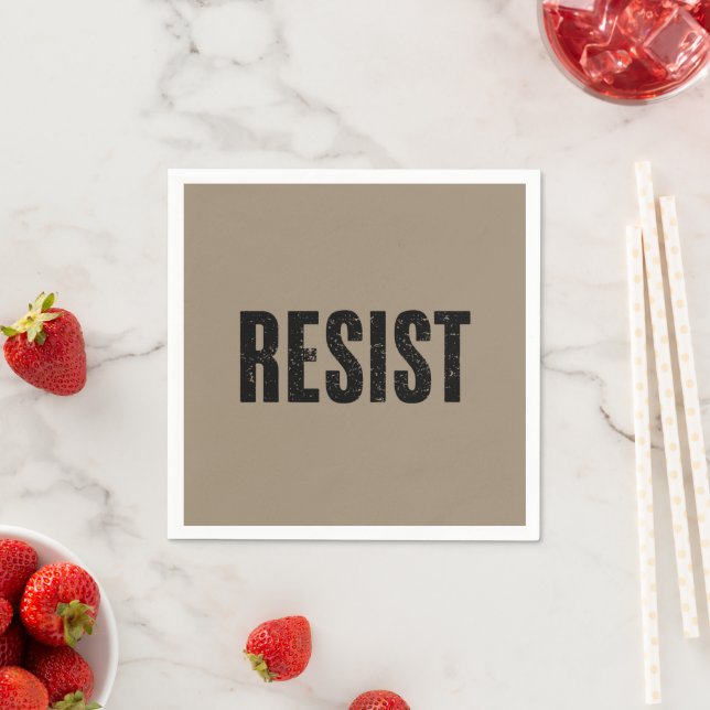 Serviette En Papier Trump résiste à la contestation anti-politique de  (En situation)