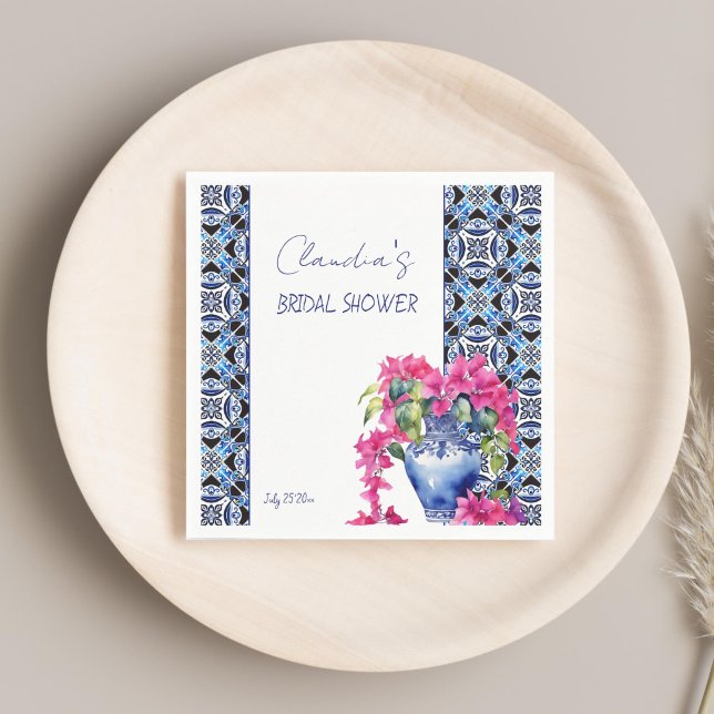 Serviette En Papier Tuiles françaises bleues Bougainville Fête de mari (Blue French Mediterranean Tiles Bougainvillea ceramic vase bridal shower printed Napkins table decor)