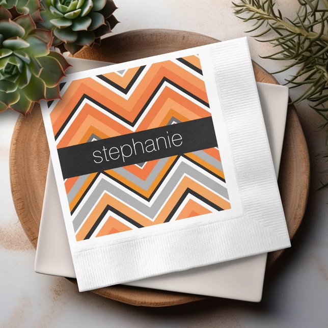Serviette Jetable Chic Chevron Motif noir gris orange avec nom (Custom Party Napkins)
