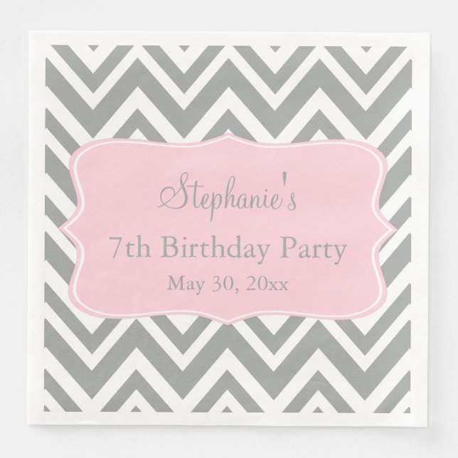 Serviette Jetable Gris, blanc et pastel Pink Chevron Anniversaire (Devant)