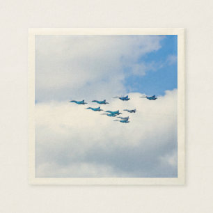 Serviette Jetable Jets volant dans la formation