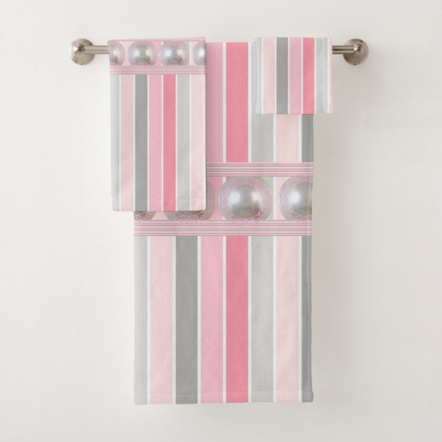 Serviettes de bain en perles roses (En situation)