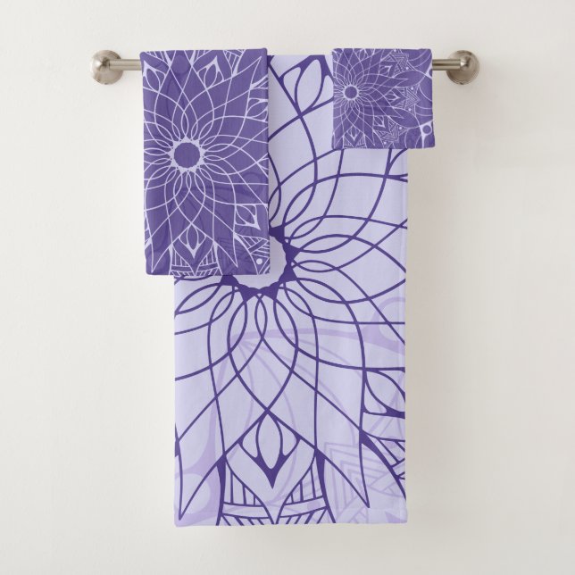Serviettes De Bain Mandala Violet Monochrome (En situation)