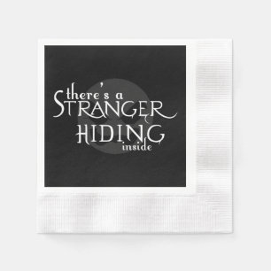 Serviettes En Papier Il y a un étranger