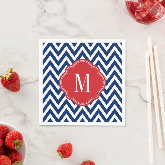 Serviettes Jetables Monogramme rouge blanc et bleu Chevron (En situation)
