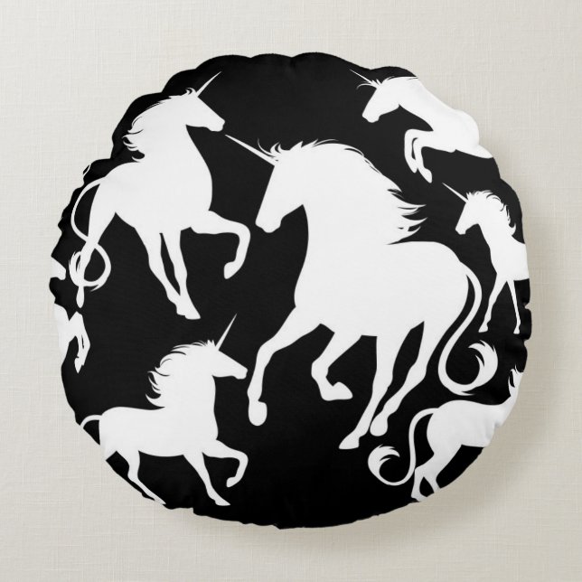 set of unicorns round pillow (Front)