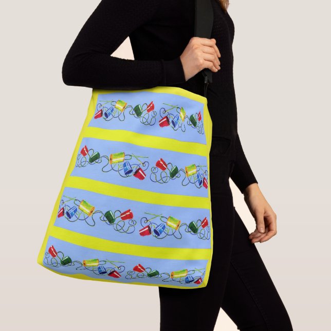 sewing notions crossbody bag (Close Up)