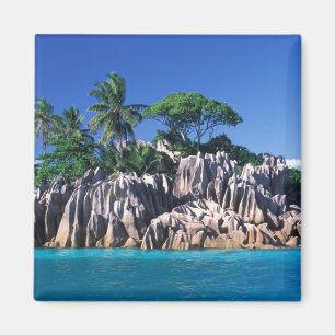 Seychelles. Ilot St. Pierre (near Praslin Magnet