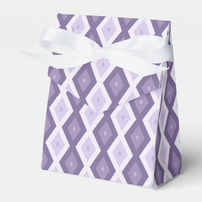 Shades of lavender diamond pattern favor box (Front Side)