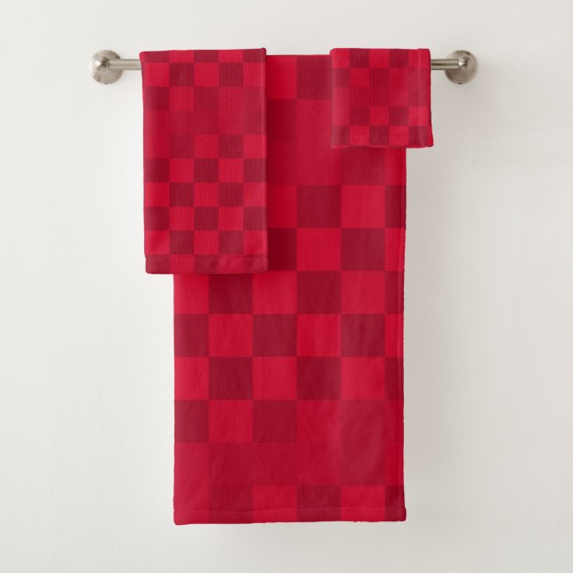 Shades of Red Checkers Bath Towel Set (Insitu)