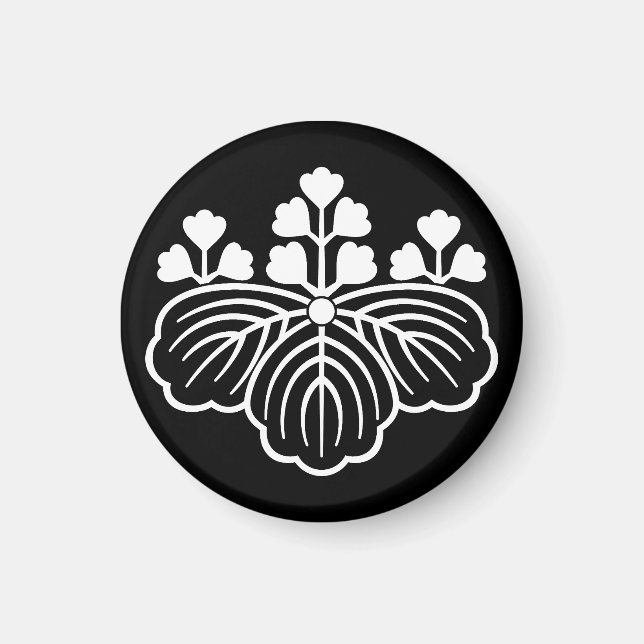 Shadowed paulownia with 5-3 blooms magnet (Front)