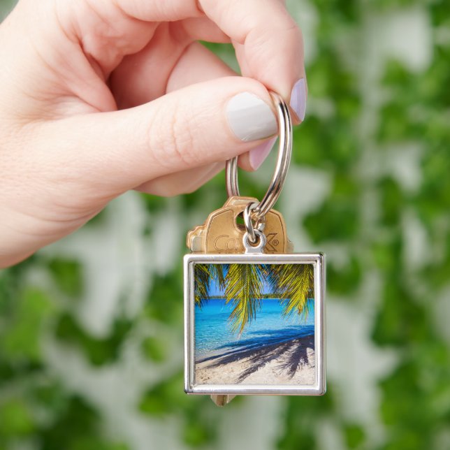 Shadows on the beach keychain (Hand)