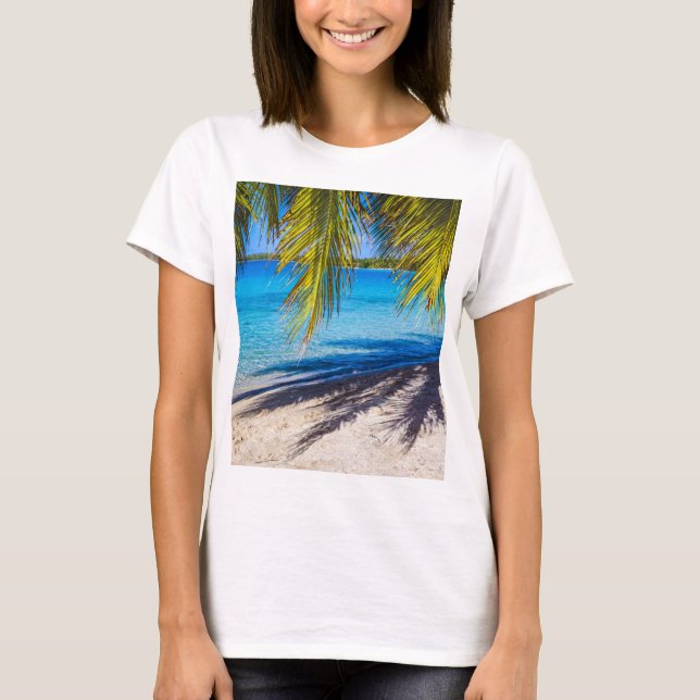 Shadows on the beach T-Shirt (Front)