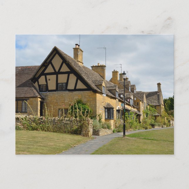 Shakespeare's cottages in Broadway postcard (Front)