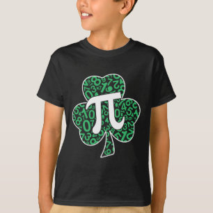Shamrock Pi Day Cute St. Patrick's Day And Math Lo T-Shirt
