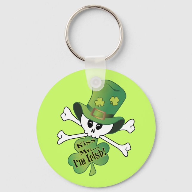 Shamrock Skull Keychain (Front)