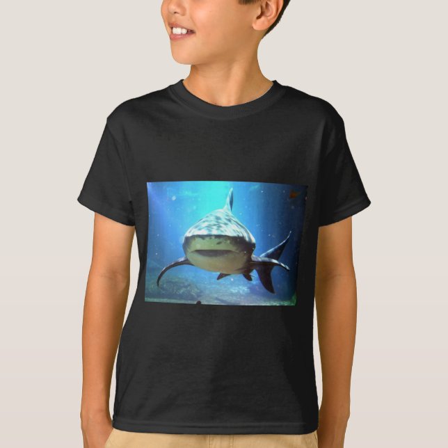 shark-5 T-Shirt (Front)