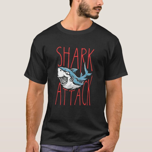 Shark Fish Attack Predator Aquatics Underwater Div T-Shirt (Front)