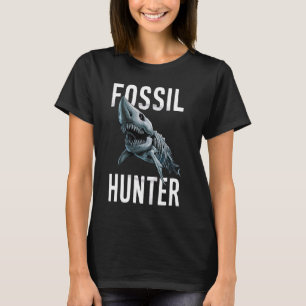 Shark Fossil Hunter Design for Archaeology Enthusi T-Shirt