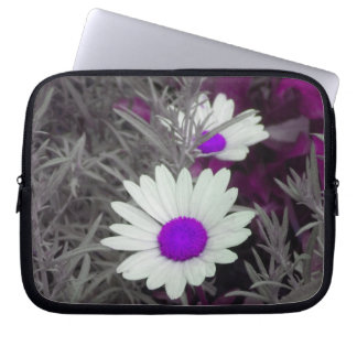Shasta Daisies (w/Purple) Laptop Sleeve