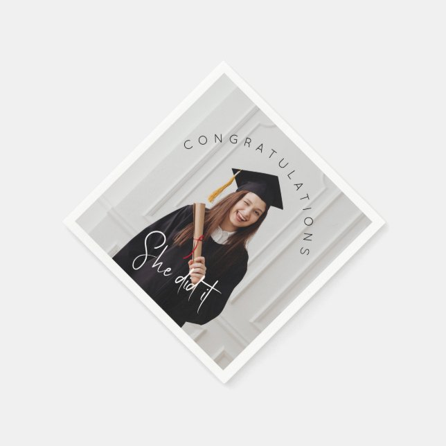 She did it, photo, congratulations to the graduate napkin (Corner)
