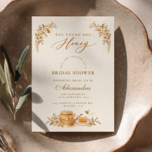 She Found Her Honey Gingham Daisy Invitation