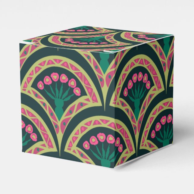 shell shaped green pattern favor box (Front Side)
