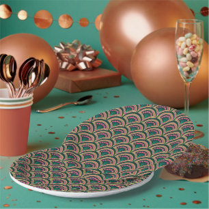 shell shaped green pattern paper plate