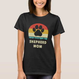 Shepherd Mom Vintage Dog Gift Women German T-Shirt