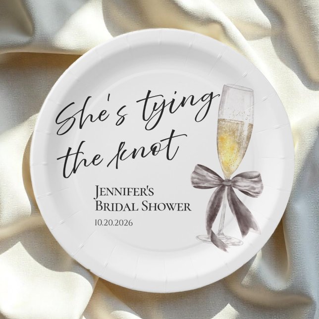 She's Tying the Knot | Black Bow Bridal Shower Paper Plate (Creator Uploaded)