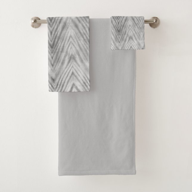 Shibori Dye Grey Chevron Boho Bath Towel Set (Insitu)