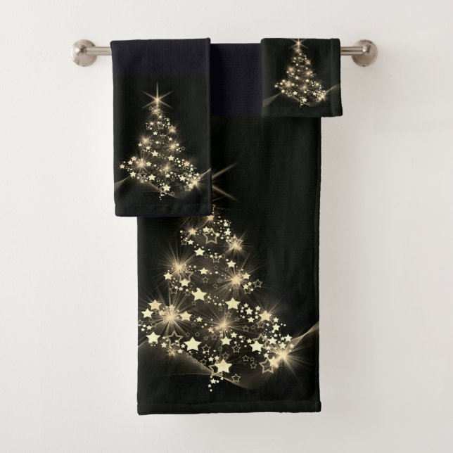 Shine d'or des étoiles sur l'arbre de Noël Dark (En situation)